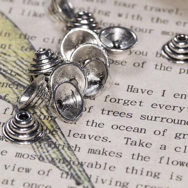 шапочка для бусин "пирамидка", цвет античное серебро, 10х5 мм