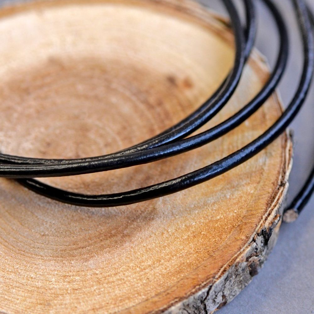 шнур кожаный, цвет черный, диаметр 2.5 мм