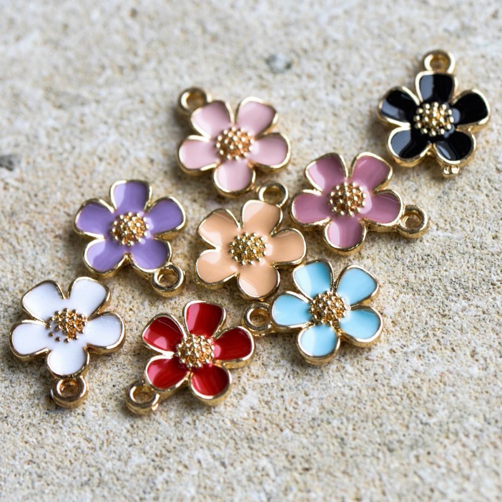 подвеска металлическая "цветочек", эмаль, цвет светлое золото, 16x13x3 мм