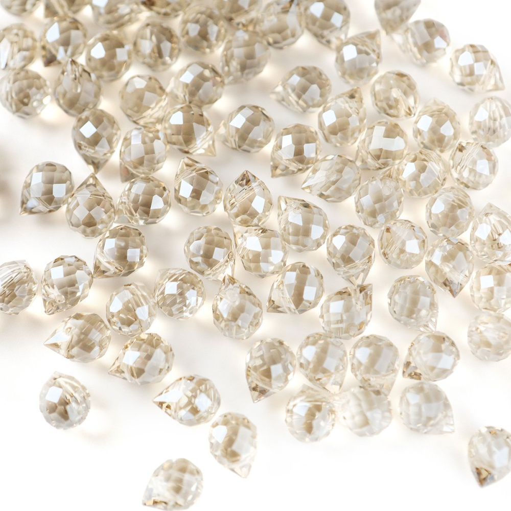 бусина "капля", граненая, стекло, цвет шампанского, 10-11x8 мм