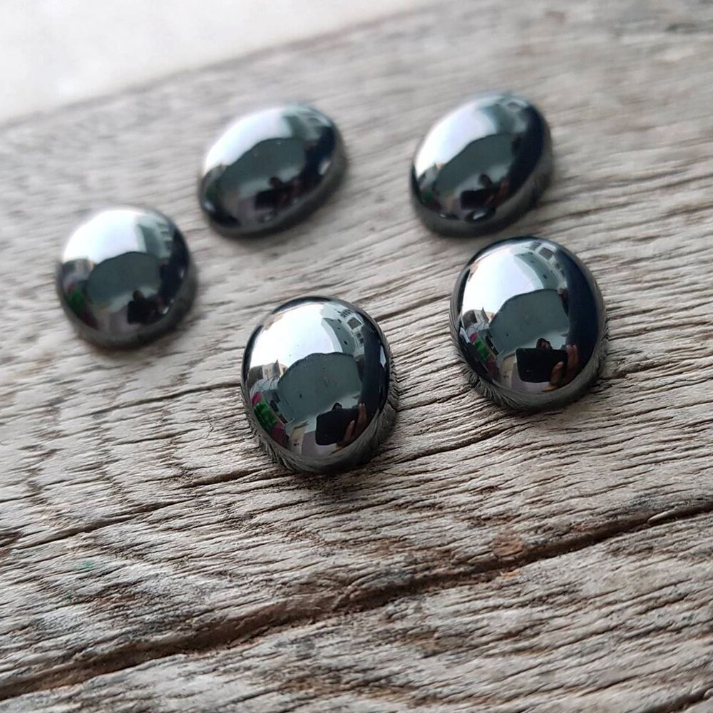 кабошон гематит немагнитный овальный, цвет черный, 25х18х5 мм