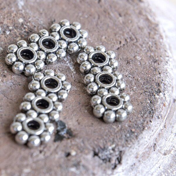 разделитель тройной "ромашка", цвет античное серебро, 12.5x5x2 мм