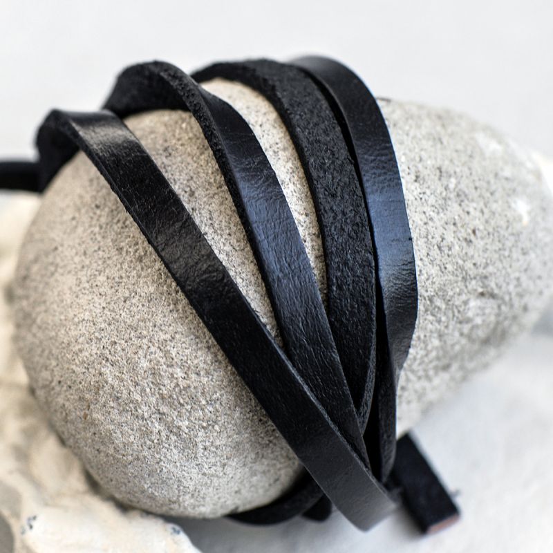 шнур кожаный, плоский, цвет черный, 6х2.5 мм