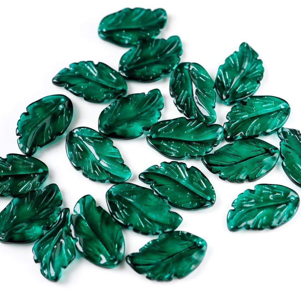 подвеска стеклянная "листик", цвет изумрудный, 28x17x3.5 мм