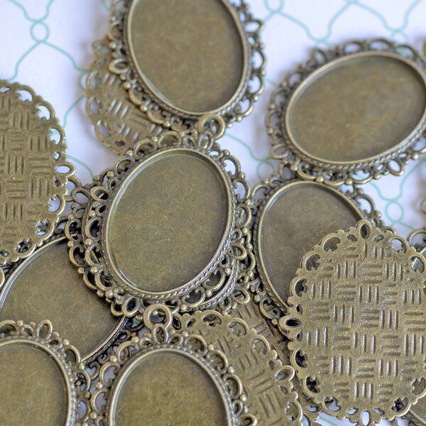 сеттинг овальный "ажур", цвет античная бронза, 39x29x2 мм