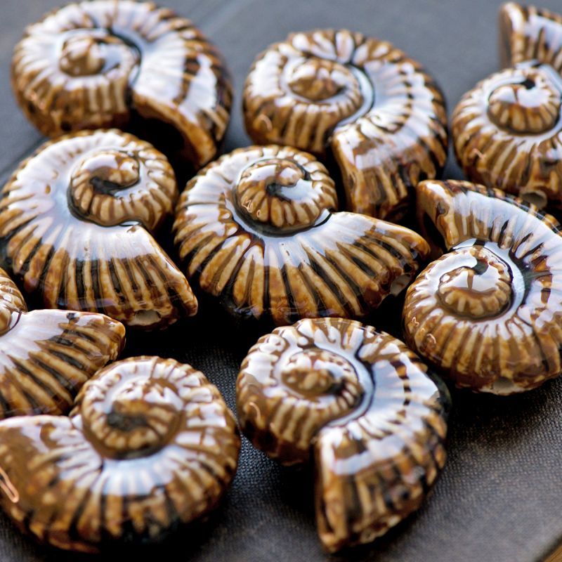 бусина, керамика "наутилус", цвет коричневый, 39x30x16.5 мм