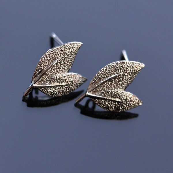 пуссеты "листики", покрытие платиной, 15x10 мм