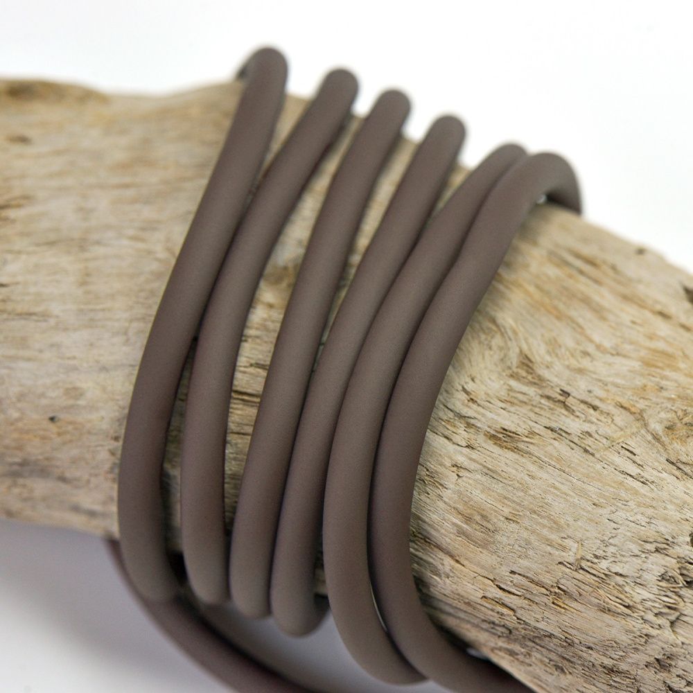 шнур резиновый, с отверстием, цвет коричневый, 4 мм