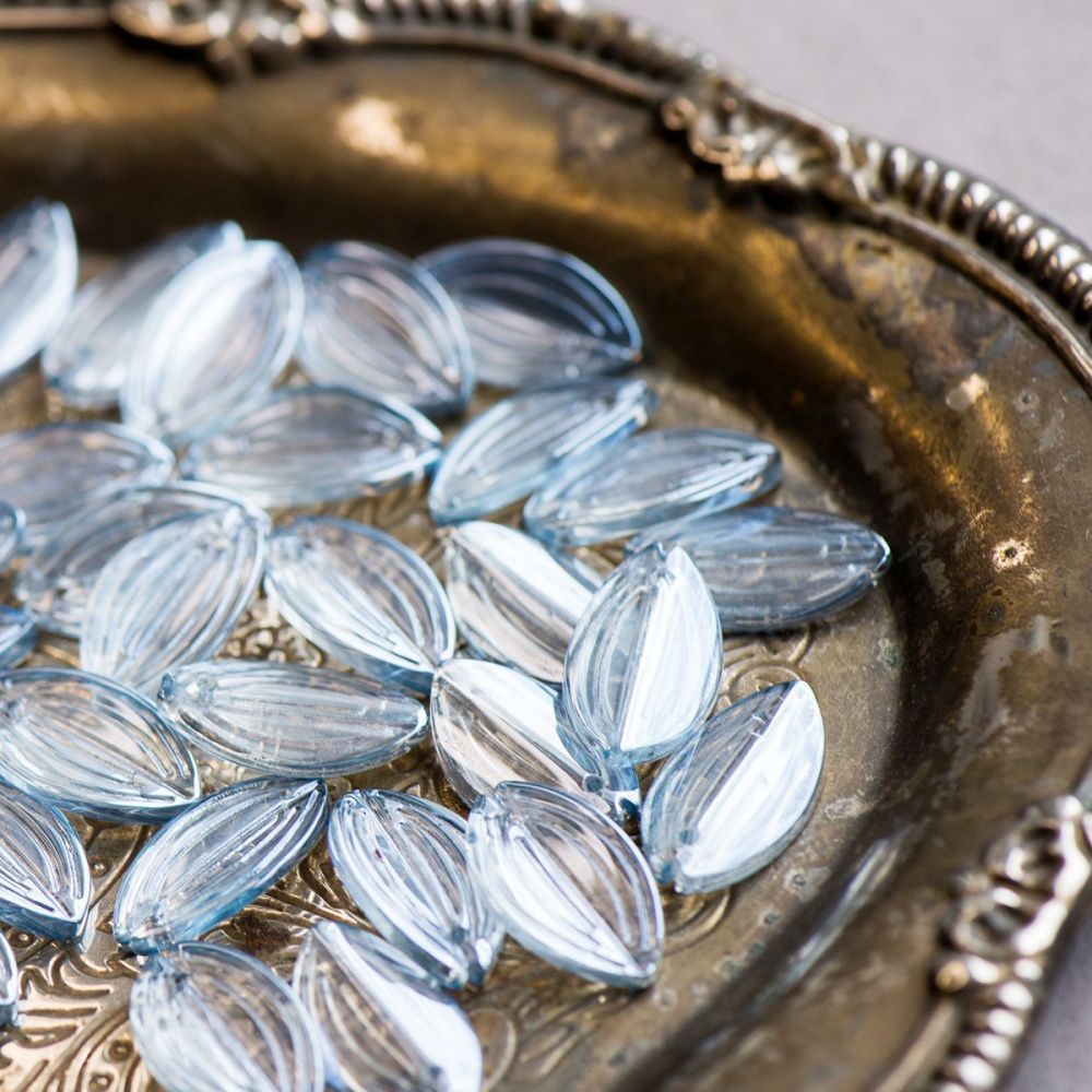 подвеска стеклянная "лепесток", цвет голубой перламутровый, 20.5x12x3.5 мм