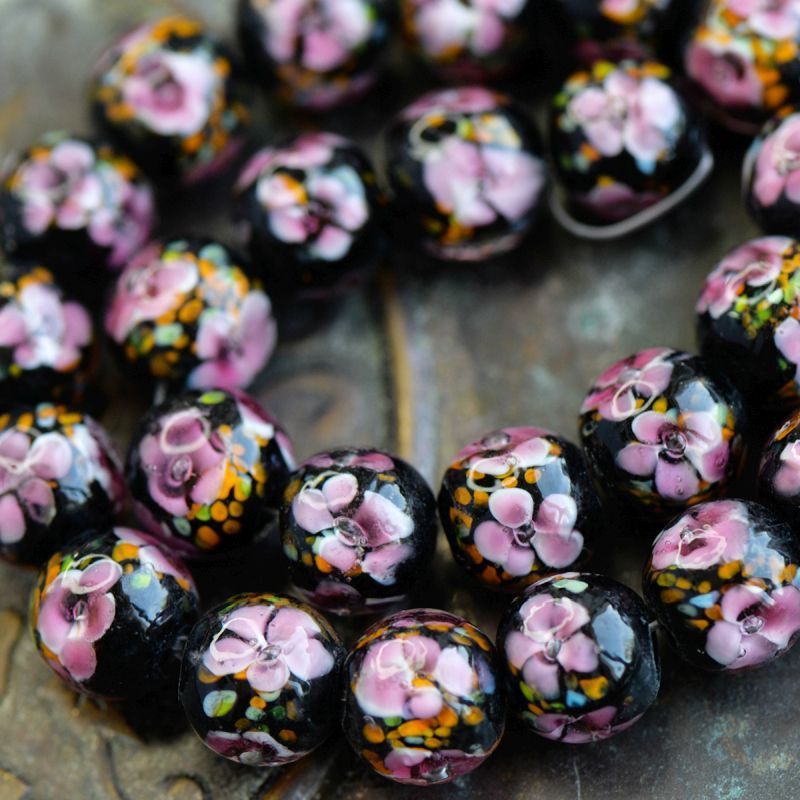 бусина, лэмпворк "эустома", черный/розовый, 10 мм