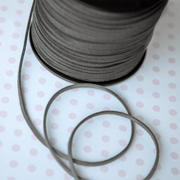 шнур из искусственной замши, серый темный, 3х1.4 мм