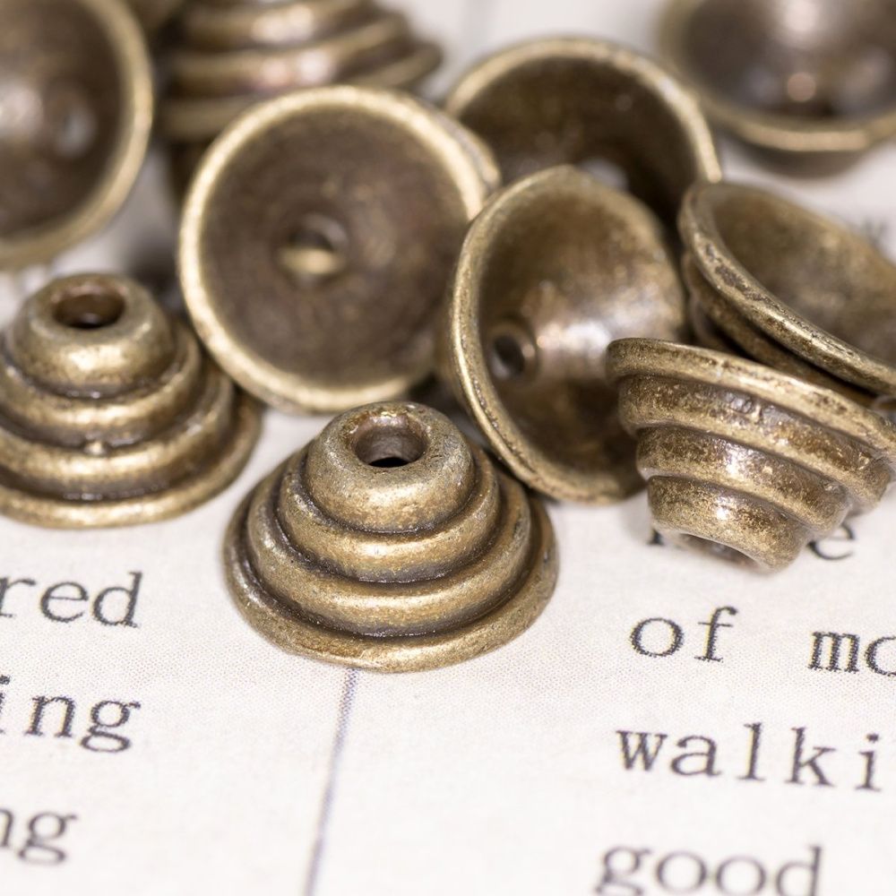 шапочка для бусин "пирамидка", цвет античная бронза, 10х5 мм