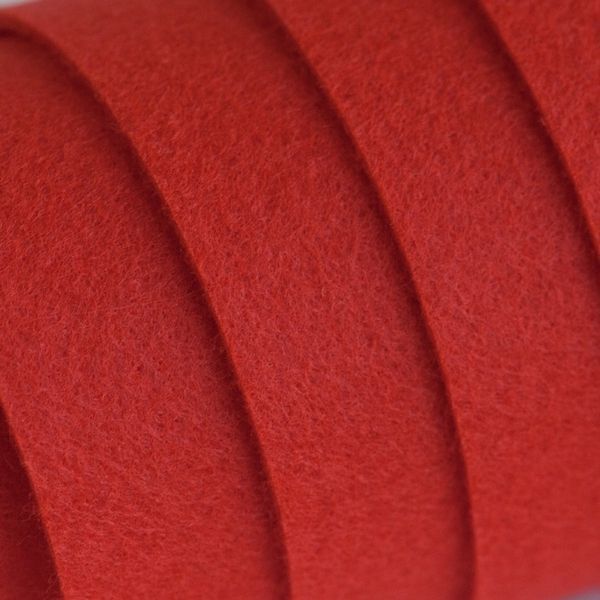 фетр 911 алый, 1.2 мм, 28х33 см