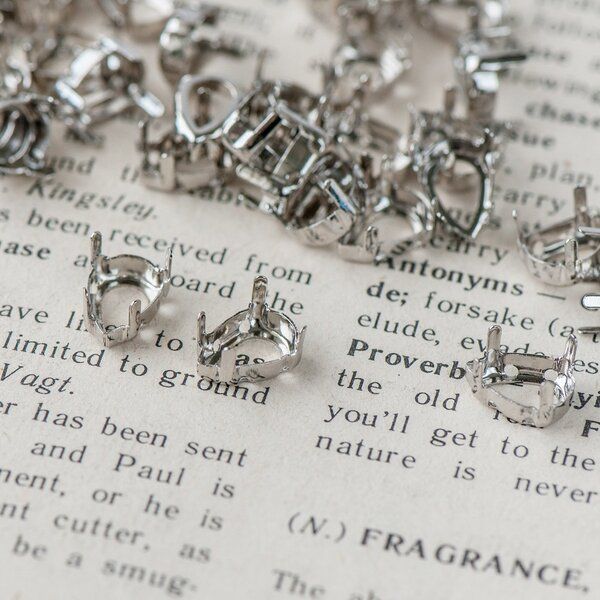 цапы для стразов каплевидные, открытые, цвет платина, 10х7 мм