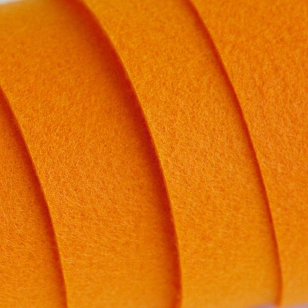 фетр 823 оранжевый, 1.2 мм, 33х110 см
