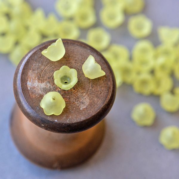 бусина, акрил "ландыш", цвет светло-желтый матовый, 10х6 мм