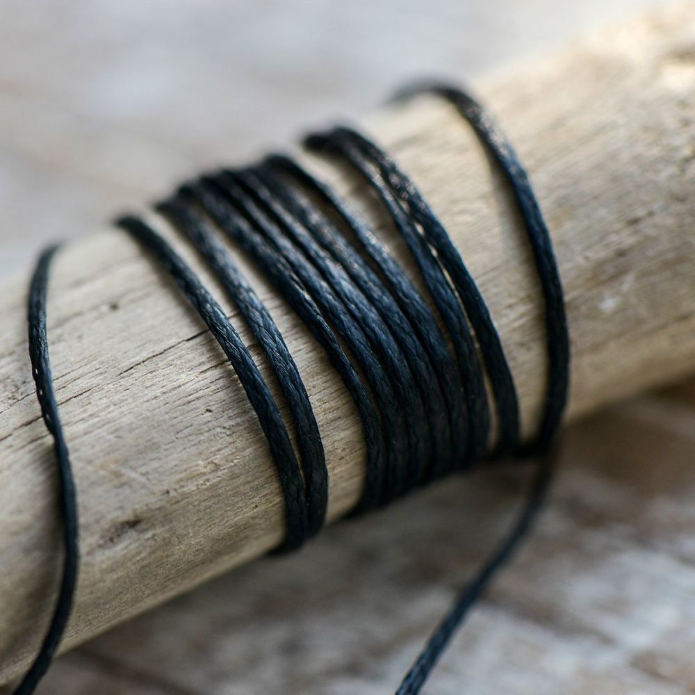 шнур вощеный, цвет черный, 1х0.3 мм