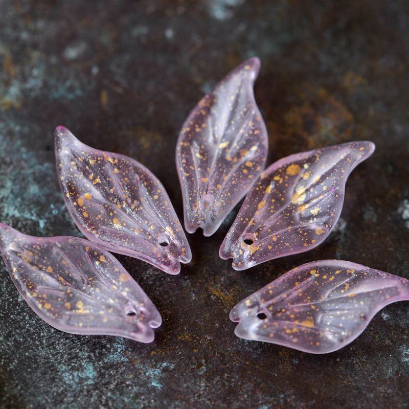 подвеска стеклянная "лепесток лилии", цвет розовый/золотистый, 20x9.5x3 мм