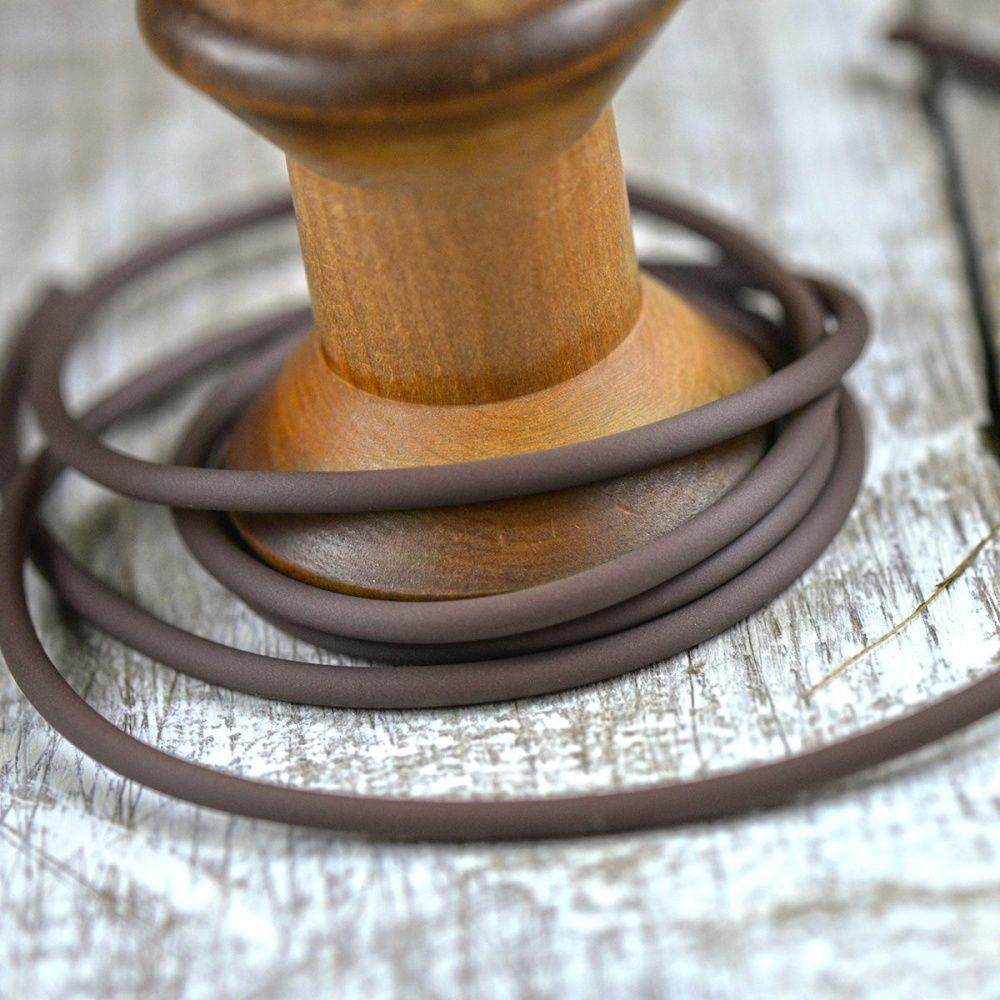 шнур резиновый, с отверстием, цвет коричневый, диаметр 3 мм