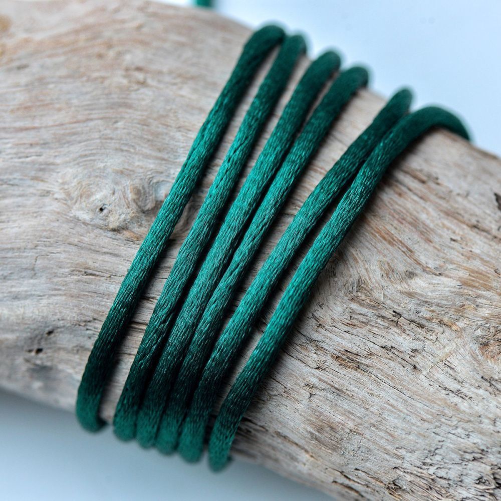 шнур атласный для кумихимо, цвет изумрудный, 2 мм