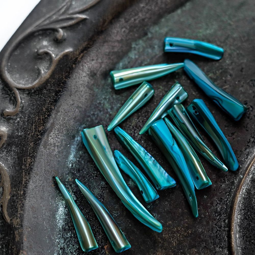 бусина из ракушки, "спайк", цвет сине-зеленый, размерный микс, стренд