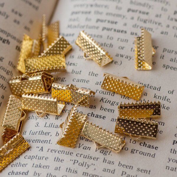 зажим для ленты, цвет золото, 16x8x5 мм