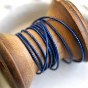 Шнур кожаный, цвет синий, диаметр 1 мм