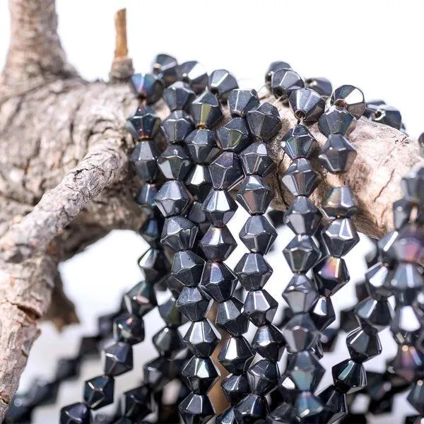 бусина, стекло биконус 6, цвет черный радужный, 6 мм