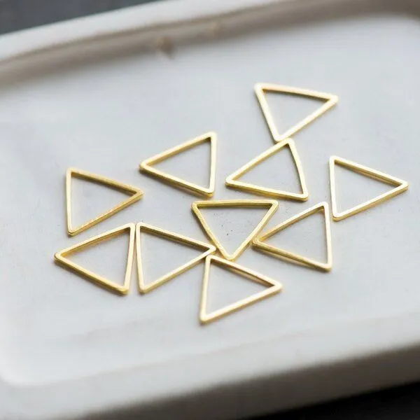 подвеска-рамка металл "триангл", цвет золото, 15x13x1 мм