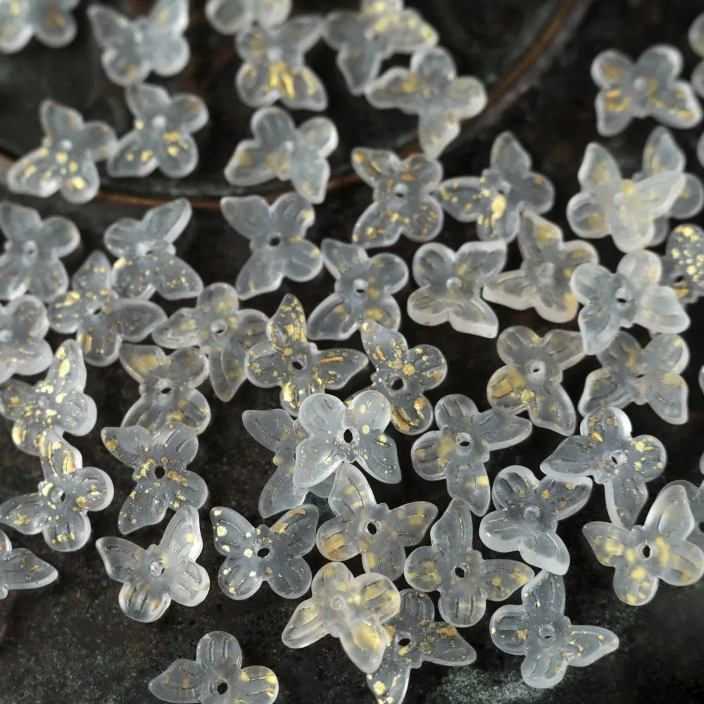 бусина "бабочка", стекло, цвет сливочный матовый, 10x12 мм