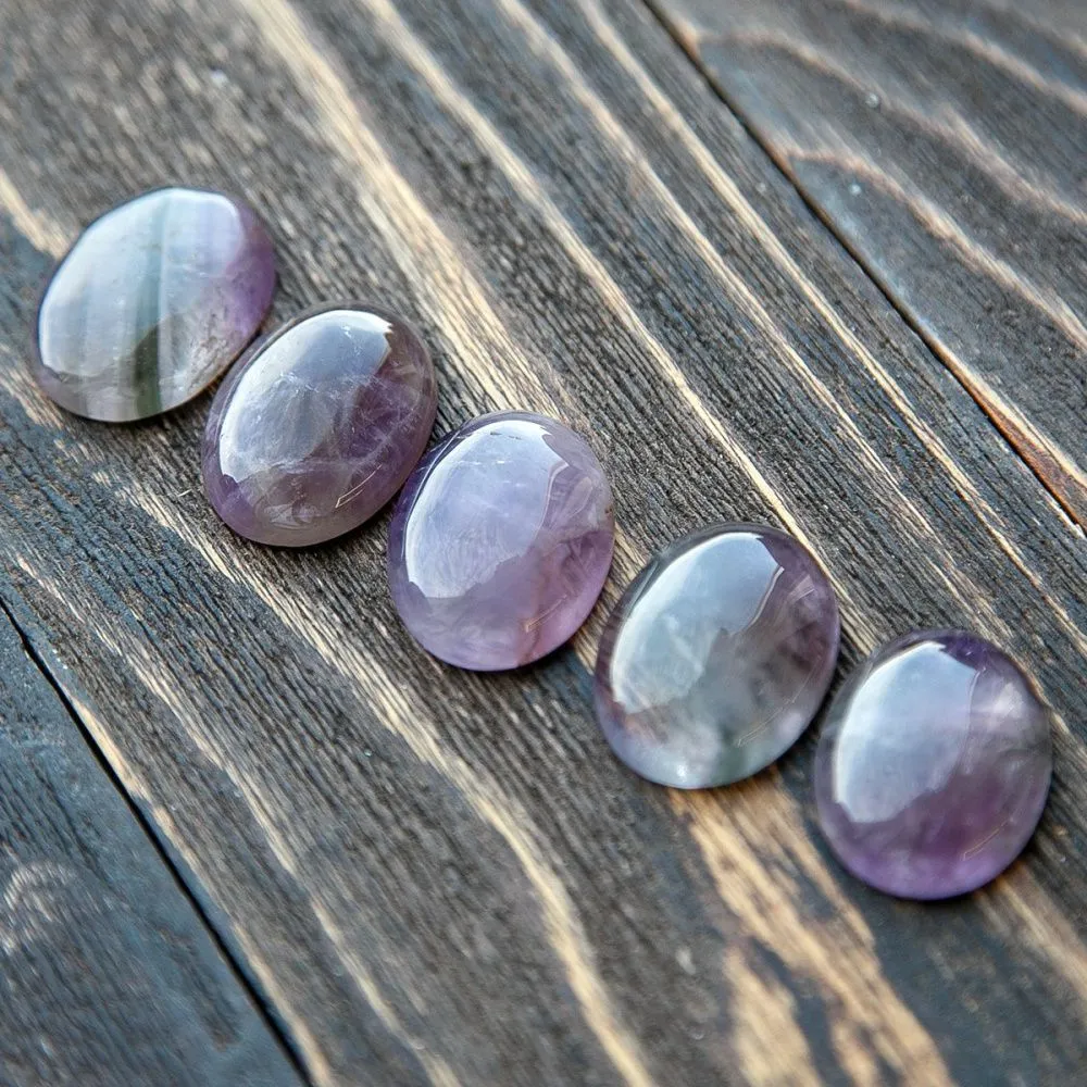 кабошон аметист овальный, цвет фиолетовый, 30x22x6.8 мм