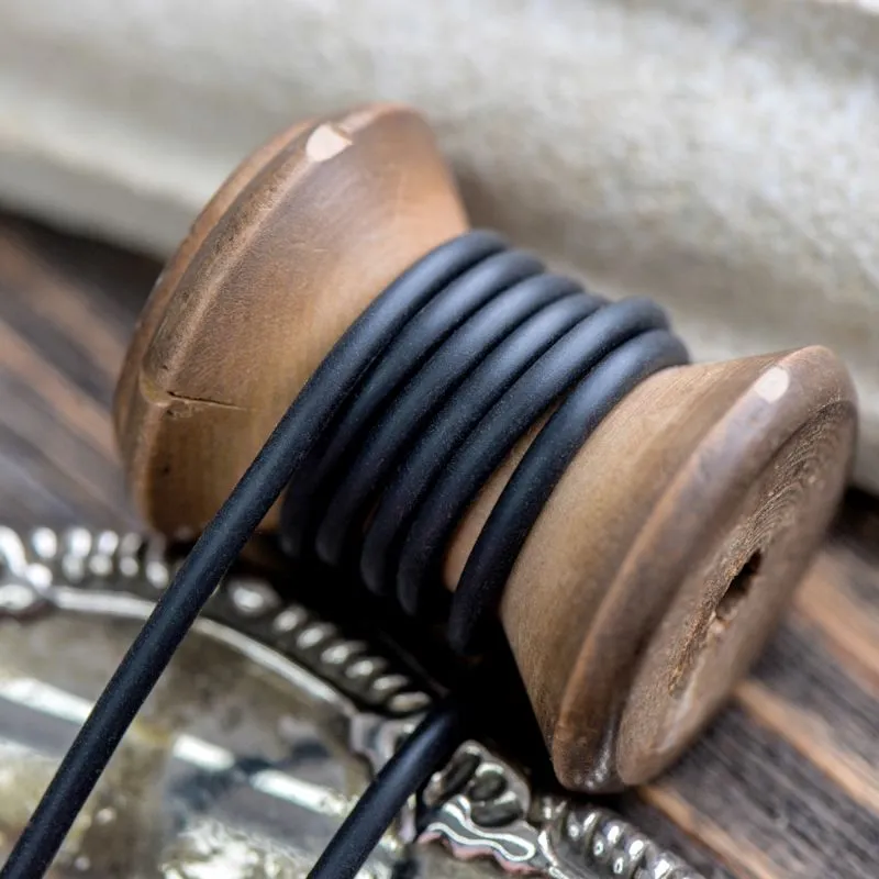 шнур резиновый, без отверстия, цвет черный, диаметр 3 мм