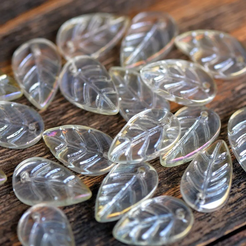 подвеска стеклянная "листик", цвет медовый ав, 18x11x4 мм