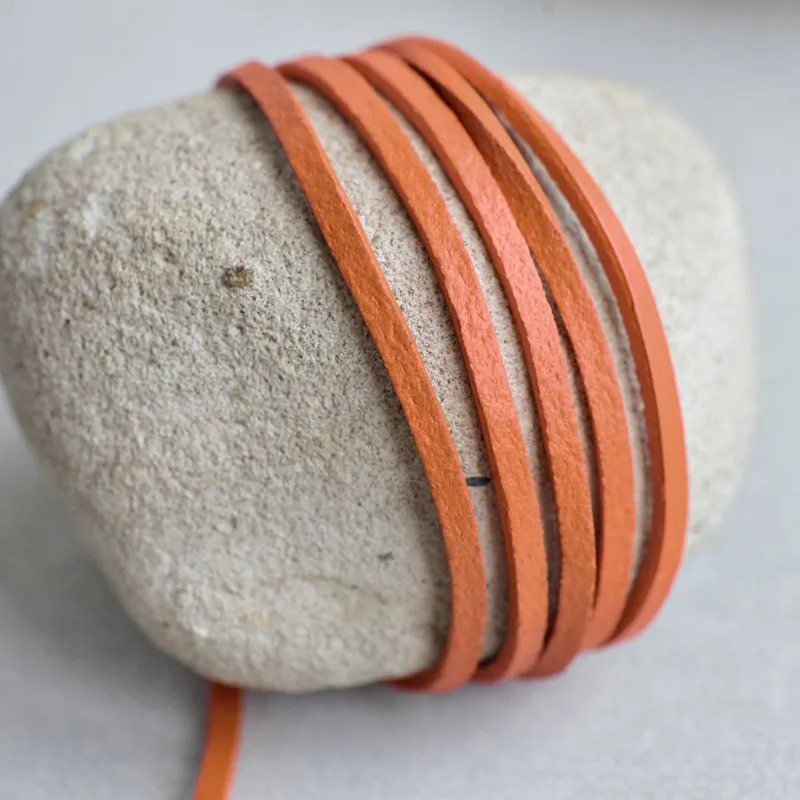 шнур кожаный, плоский, цвет оранжево-красный, 3х2 мм