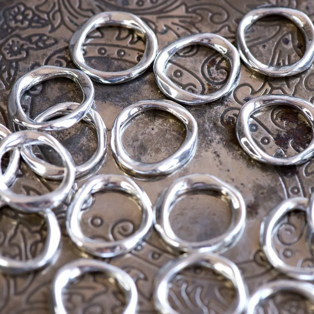 коннектор "колечко", цвет античное серебро, 20х18х3 мм