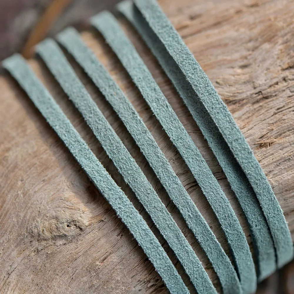 шнур из искусственной замши, голубой светлый, 3х1.4 мм