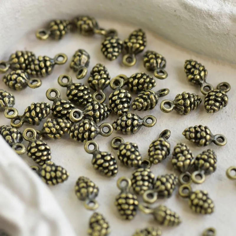 подвеска металлическая "шишка", цвет античная бронза, 13x7x5.5 мм