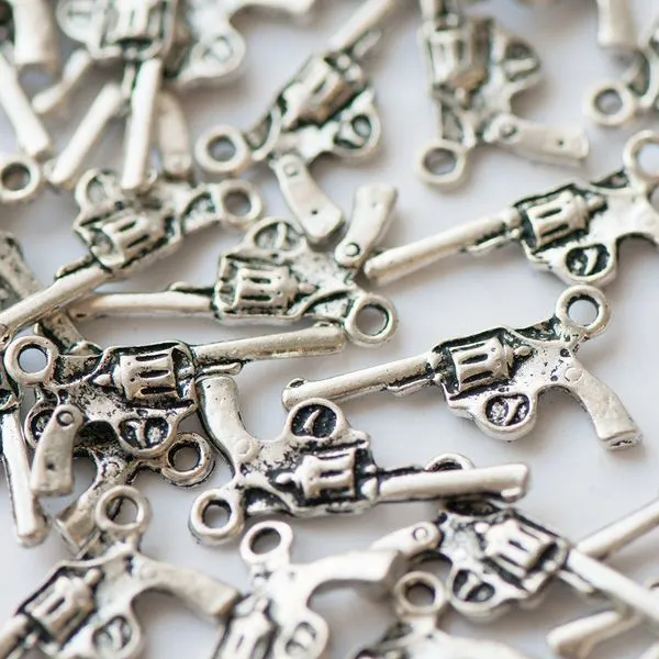 подвеска металлическая "револьвер", цвет античное серебро, 23.5х12х3 мм