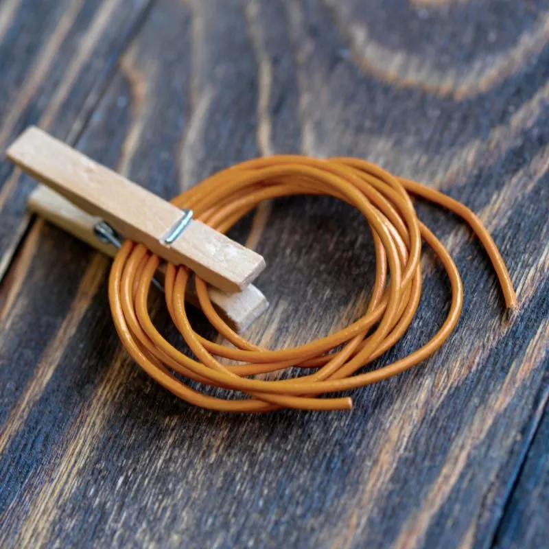 шнур кожаный, цвет оранжевый, диаметр 1.5 мм