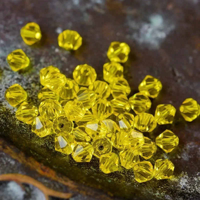 бусина, стекло биконус 6, цвет лимонно-желтый, 6 мм