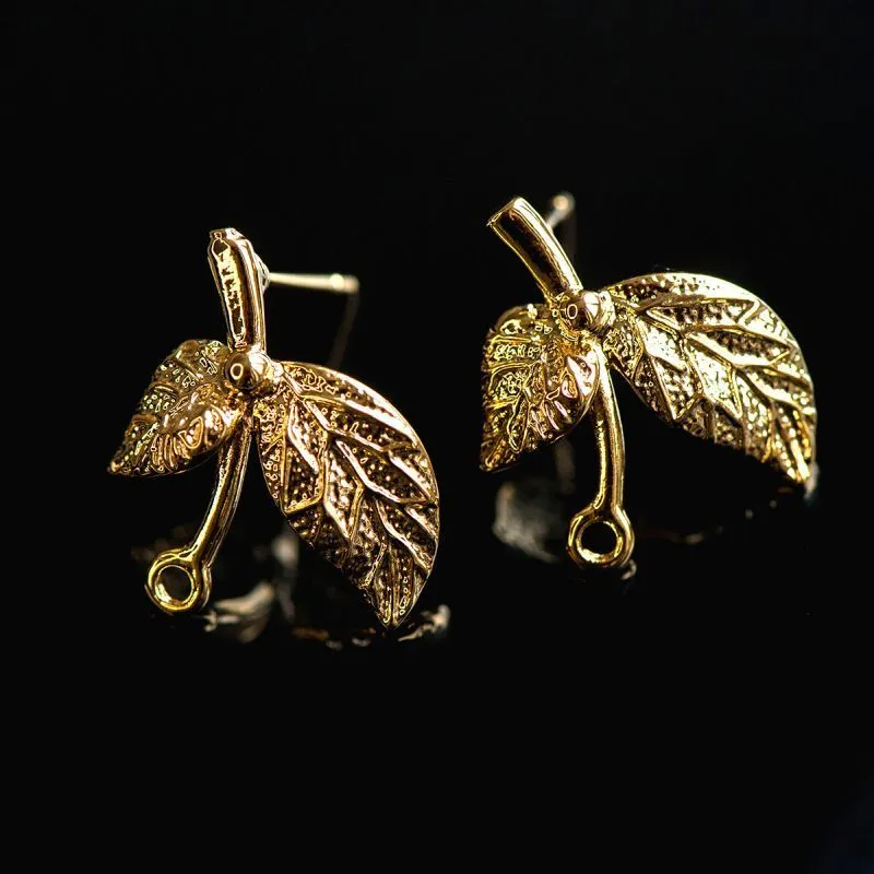 пуссеты "ветка вишни", позолоченные, 18x15x1.5 мм