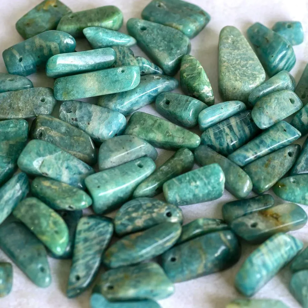бусина амазонит осколки, цвет зеленый, размерный микс (уп. 20 г)