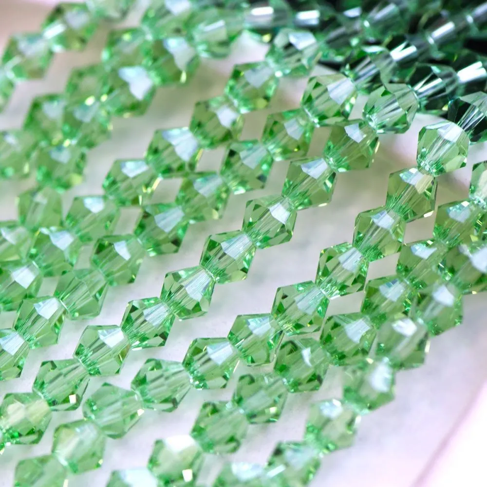 бусина, стекло биконус 6, цвет зеленый, 6 мм