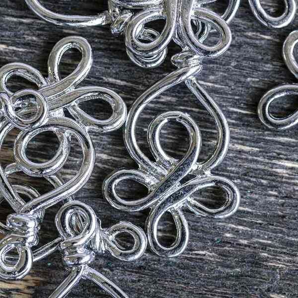 коннектор "узел", цвет платина, 28x15x2 мм