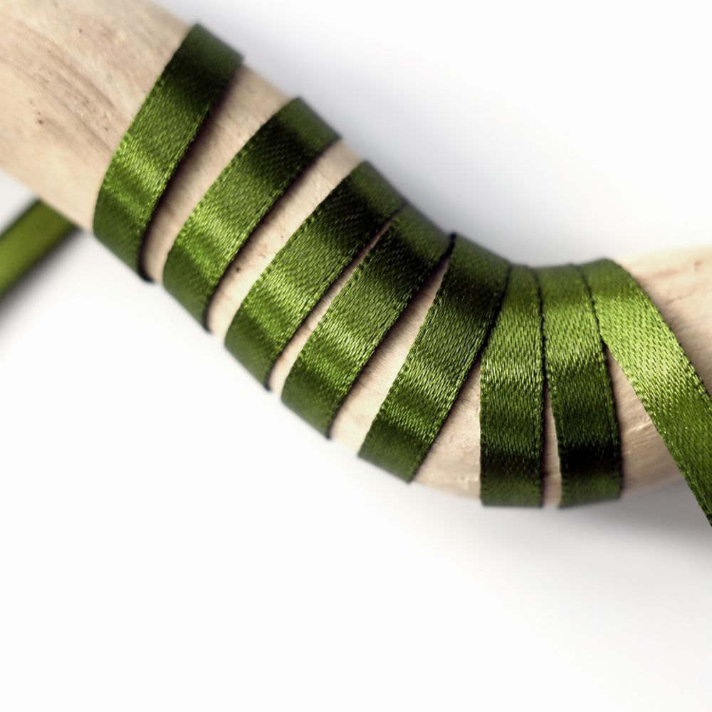 лента, атлас, цвет оливковый темный, ширина 6 мм ленты
