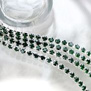 Цепочка "Стар", со стразами Emerald, цвет серебро, 2.5 мм, стразовая лента