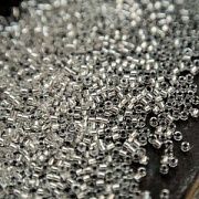 Бисер "Радуга", рубка, цвет сливочный/серебрение, 1.5-2x1-2 мм (уп 7 г)
