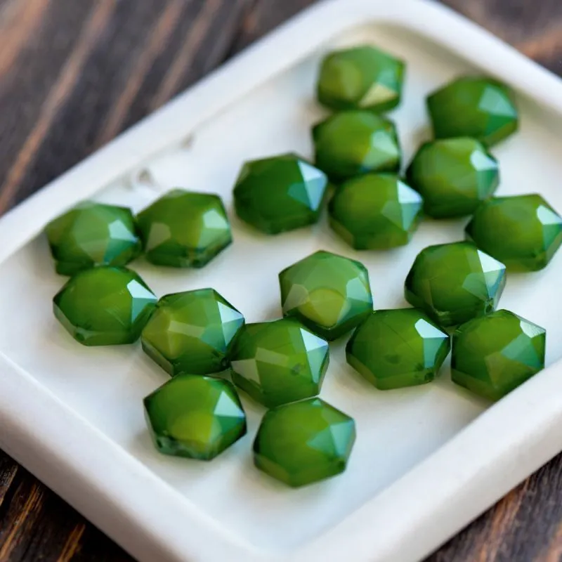 бусина, стекло, "гексагон", граненая, цвет зеленый, 14x8 мм